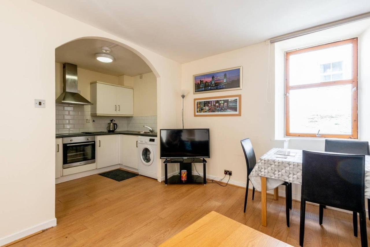 City Centre 2 Bed - Baron Taylor Street Inverness Exterior foto